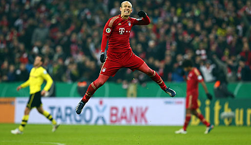 Arjen Robben bejubelt den Sieg des FC Bayern gegen Borussia Dortmund