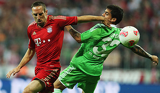 In der Hinrunde gewann der FC Bayern mit Ribery (l.) gegen Wolfsburg mit 3:0