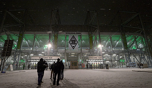 Der Borussia Park ist Austragungsort für den Telekom Cup 2013. Im Juli dann hoffentlich ohne Schnee