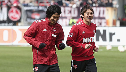 Mu Kanazaki (l.) und Hiroshi Kyotake (r.) würden sich auf neue japanische Mitspieler freuen