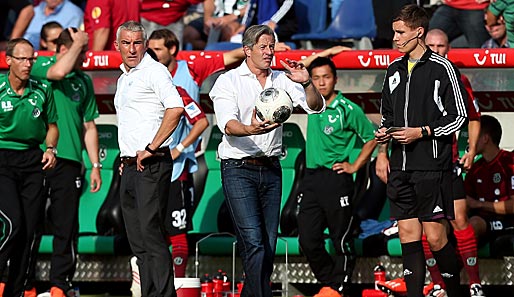 Jens Keller findet den Umgang mit Trainern in der Bundesliga nicht immer korrekt