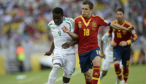 Joseph Akapala (l.) war mit Nigeria zuletzt im Confederations Cup im Einsatz
