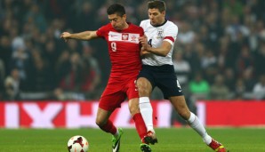 Robert Lewandowski (l.): "Ich habe niemals gesagt, dass ich bei Bayern unterschreiben werde"