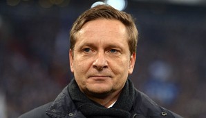Horst Heldt hält bis zum Saisonende am Trainer fest