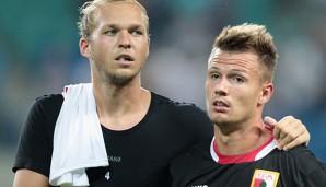 Ronny Philp (r.) bleibt dem FC Augsburg bis 2017 erhalten