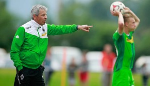 Lucien Favre geht in seine vierte volle Saison bei Borussia Mönchengladbach