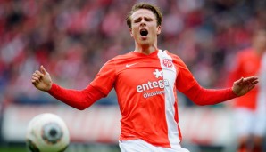 Nicolai Müller muss weiter auf seinen ersten Einsatz im Dress des HSV warten