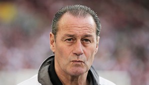 Huub Stevens soll als Nachfolger von Armin Veh den VfB aus dem Keller führen
