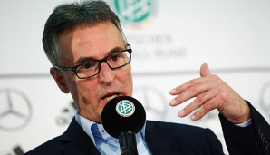 Helmut Sandrock und der DFB senden Nachwuchsschiedsrichter zu den Testspielen in der Türkei