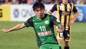 Xizhe Zhang dürfte schon bald im grünen Wolfsburg-Trikot auflaufen