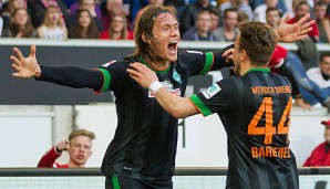 Jannik Vestergaard (l.) wurde bei Werder schnell zum Stammspieler