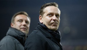 Horst Heldt schiebt die Leistungen der Schalke nicht auf die mangelnde Erfahrung