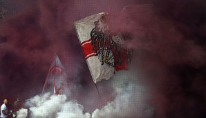 Die Kölner Fans zündeten gegen Dortmund Rauchbomben