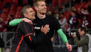 Manfred "Moppes" Petz (l.) ist seit langer Zeit Torwarttrainer bei Eintracht Frankfurt