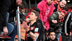 Stefan Kießling diskutierte nach der Niederlage mit den Fans