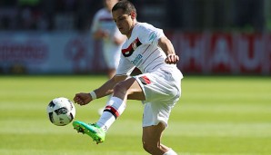 Bayer Leverkusens Chicarito scheint in der Premier League heiß begehrt zu sein