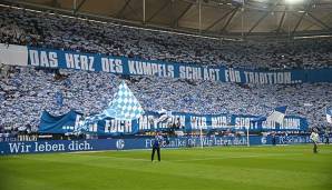 Fans von Schalke 04 in der heimischen Nordkurve