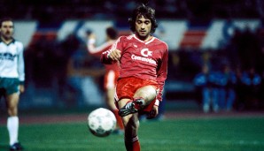HELMUT WINKLHÖFER: Wechselte wie Markus Münch von den Bayern zu Bayer Leverkusen und kehrte nach drei Jahren zurück. Winklhofer beendete anschließend seine Karriere 1989 beim FCB.