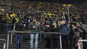 Zudem fand das übliche Stadionvorprogramm nicht statt und die Infostände blieben an diesem Abend geschlossen, da die Fanabteilung des BVB die Proteste unterstützte.