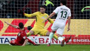 Werder Bremen: Jiri Pavlenka mit 2250 Spielminuten.