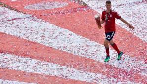 RECHTSAUßEN: Thomas Müller (FC Bayern) - 36 Prozent der Stimmen