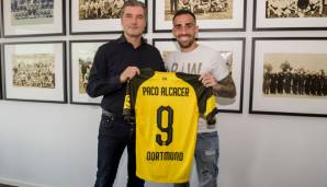 BVB-Sportdirektor Michael Zorc mit Neuzugang Paco Alcacer.