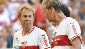 Jürgen Klinsmann: Klinsmanns Bindung zum VfB prädestiniert ihn für den Job. Als Bayern-Trainer ist er jedoch im Jahr 2008/09 krachend gescheitert. Zudem ist fraglich, ob er seine kalifornische Wahlheimat für Bundesliga-Abstiegskampf verlassen würde.