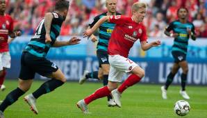 Ein Tor gelang Burkardt dabei zwar nicht und zuletzt lief er wieder ausschließlich für die A-Jugend auf, doch in Mainz wird man die Entwicklung mit "der nötigen Geduld und Weitsicht weiter vorantreiben".