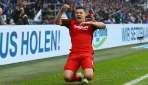 Luka Jovic hat sich bei Eintracht Frankfurt zu einem begehrten Stürmer entwickelt.