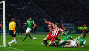 2010 trafen beide zum dritten Mal im Rahmen eines DFB-Pokalfinals aufeinander. Die Bayern unter van Gaal machten eine Woche vor dem CL-Endspiel gegen Inter mit Werder kurzen Prozess. Robben, Olic, Ribery und Schweinsteiger erzielten die Tore beim 4:0.
