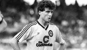 ERDAL KESER: Kam 1980 zum BVB. Machte besonders in seiner dritten Spielzeit mit 12 Toren in 38 Spielen auf sich aufmerksam. Wechselte nach vier Jahren in Dortmund auf Leihbasis zu Galatasaray und kehrte 1986 noch einmal für eine Spielzeit zurück.