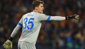 Alexander Nübel wird noch mindestens eine Saison beim FC Schalke 04 bleiben.