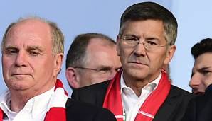 Uli Hoeneß gibt sein Präsidentenamt beim FC Bayern an Herbert Hainer ab.