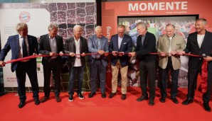 Eine Reihe von FCB-Legenden eröffneten die Sonderausstellung "Momente" in der Erlebniswelt
