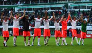 Vier Tage darauf gewinnen neonorange leuchtende Münchner mit 2:0 in Bremen. Luiz Gustavo und wieder Mandzukic treffen für den Rekordmeister