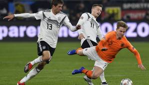 Der Einsatz verläuft - ähnlich wie die gesamte Länderspielsaison - für Müller allerdings unglücklich. Der Münchner arbeitet zwar viel, Zählbares kommt aber nicht heraus. Zudem gibt die DFB-Elf mit Müller einen 2:0-Vorsprung noch aus der Hand.