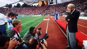 Beckenbauer, der zweieinhalb Jahre vorher eigentlich als Vizepräsident zum FC Bayern zurückgekehrt war, widmete sich nach dem Titel wieder seiner eigentlichen Tätigkeit. Nachfolger wurde die italienische Trainerlegende Trapattoni.
