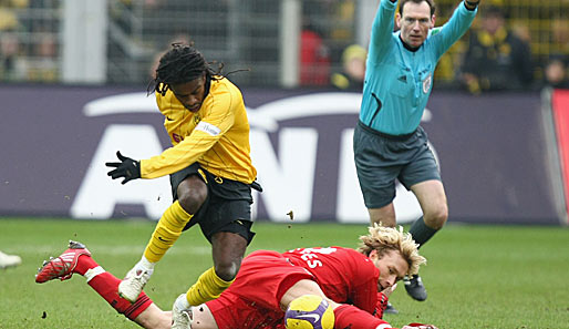 Leverkusen gegen Dortmund findet dieses Mal ohne Bayer-Kapitän Rolfes (unten) statt