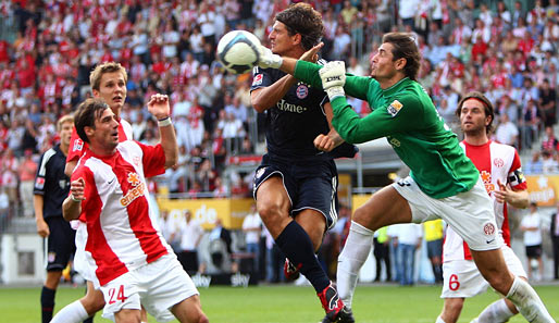 Im Hinspiel kassierten die Bayern gegen Mainz die erste Niederlage unter Louis van Gaal (1:2)