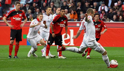 Arjen Robben erzielte in Leverkusen per Foulelfmeter seinen zwölften Saisontreffer