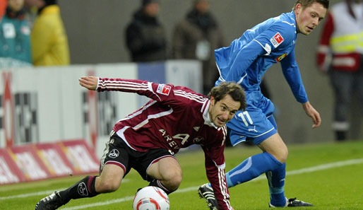 Gylfi Sigurdsson (r.) war gegen den 1. FC Nürnberg zurück in der Startelf