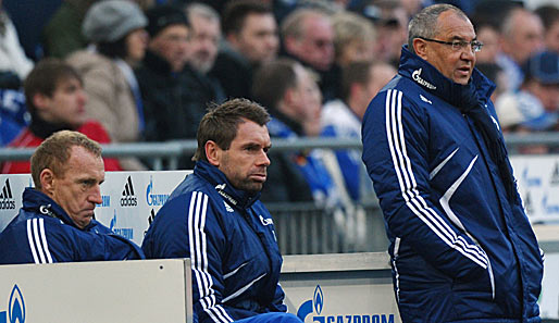 Felix Magath (r.) hat bei Schalke 04 das komplette Team umgekrempelt, seit seiner Verpflichtung