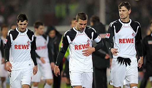 Lukas Podolski (M.) ging mit seinem Team hart ins Gericht