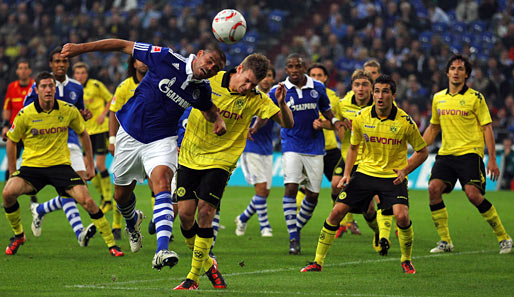 Schalke kam im Derby-Hinspiel vor eigenem Publikum gegen Dortmund mit 1:3 unter die Räder