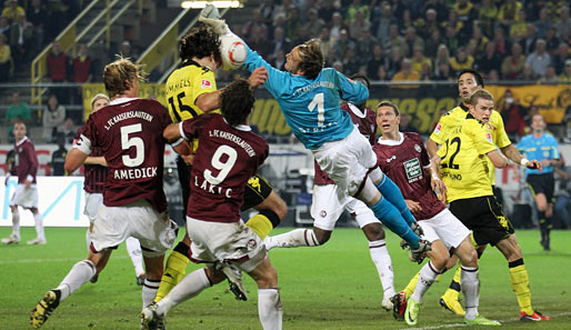 Borussia Dortmund feierte im Hinspiel gegen den 1. FC Kaiserslautern einen 5:0-Kantersieg