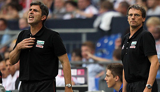 Kölns Trainer Zvonimir Soldo (l., mit Co-Trainer Michael Henke) steht gegen St. Pauli unter Druck
