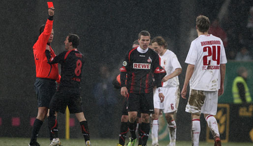 Beim letzten Vergleich (im Pokal) flog unter anderem Lukas Podolski auf Kölner Seite vom Platz