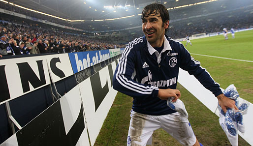Raul schoss gegen Werder drei Tore und möchte auf Schalke bleiben