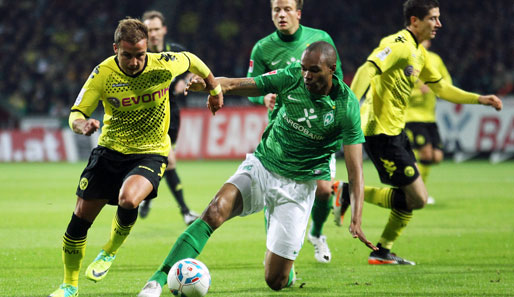 Naldo (r.) feierte bei Werder Bremen sein Startelf-Comeback nach langer Verletzungspause