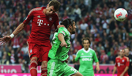 Bayern-Stürmer Mario Mandzukic schoss zwei Kopfballtore gegen seinen Ex-Verein VfL Wolfsburg